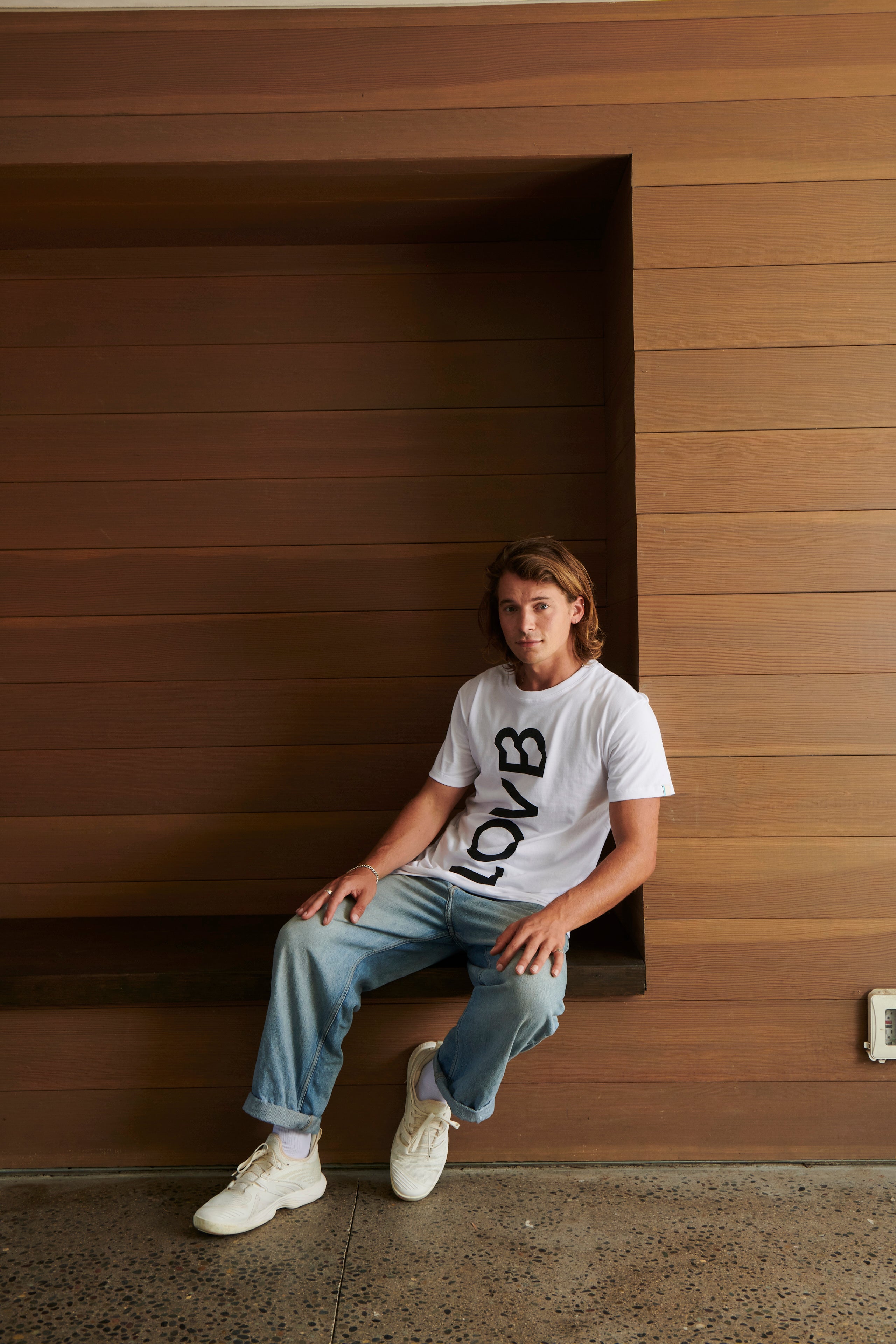 LOVB Max Vert Logo T-Shirt