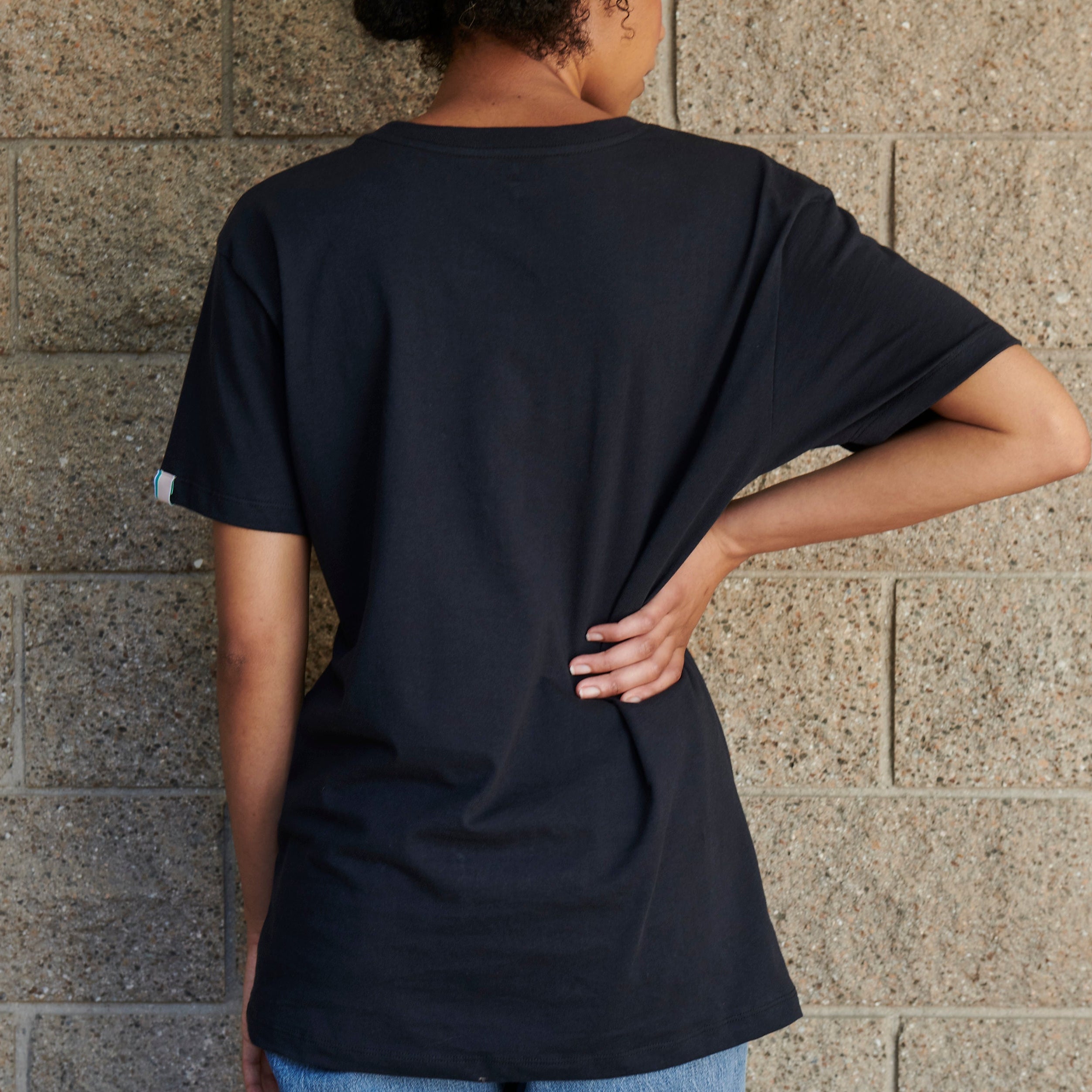 LOVB Max Vert Logo T-Shirt